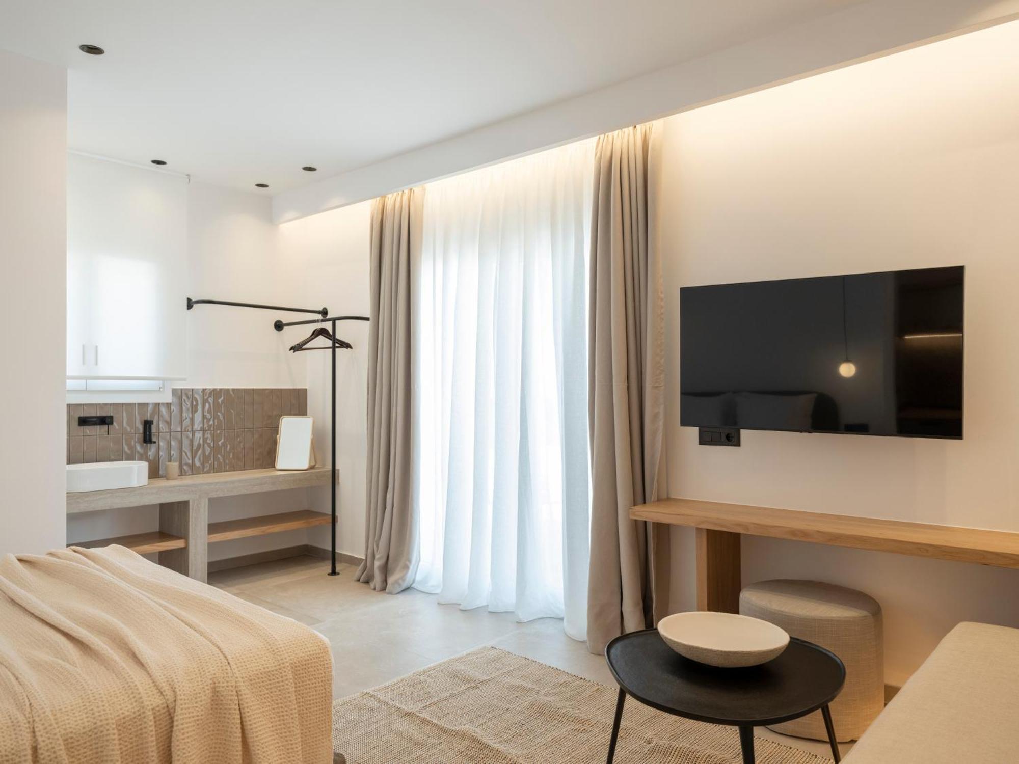 Anemelia Way Of Living Aparthotel Naousa  Exterior photo