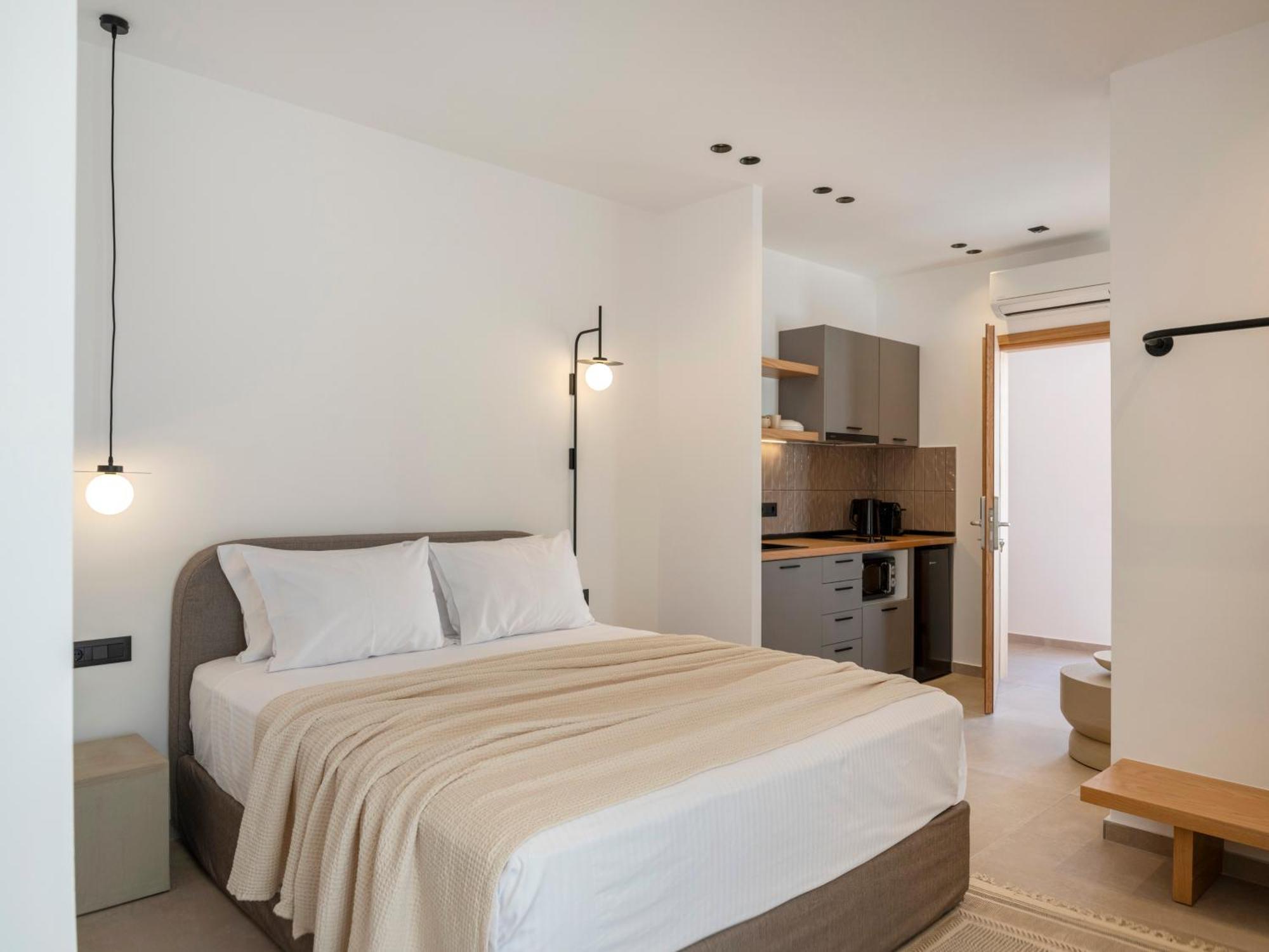 Anemelia Way Of Living Aparthotel Naousa  Exterior photo